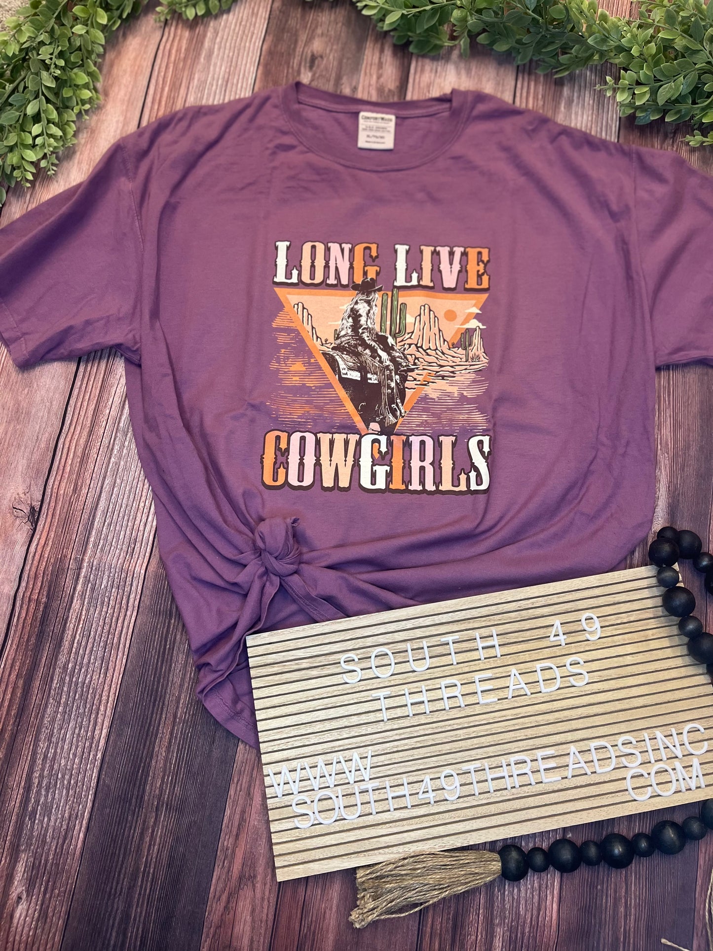 Long love cowgirls tee